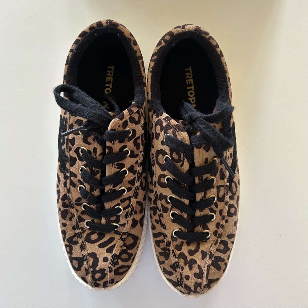 Women’s Tretorn Brown and Black Leopard Print Sneakers size 7.5